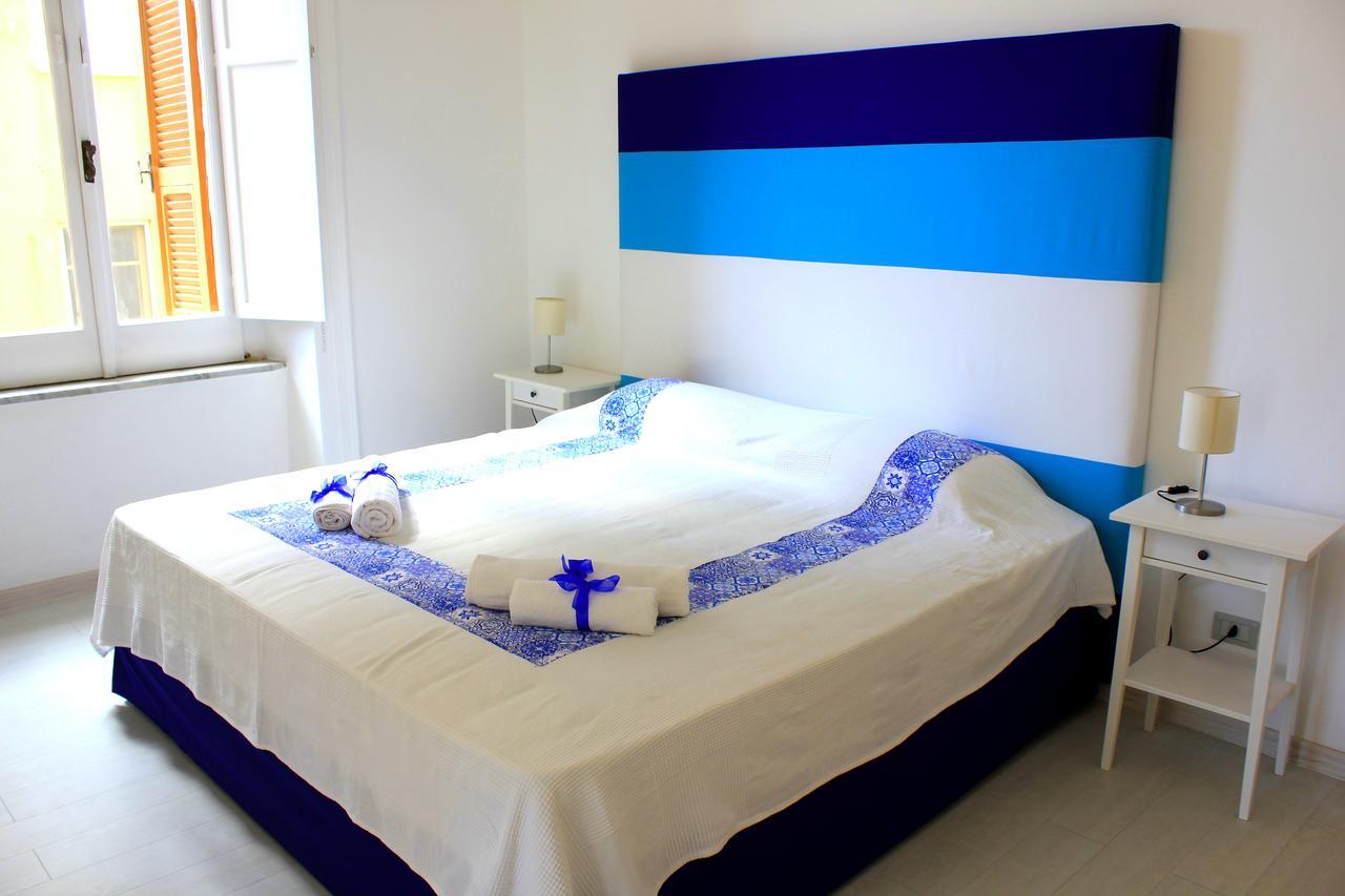 فورميا B&B Vitruvio Suites الغرفة الصورة